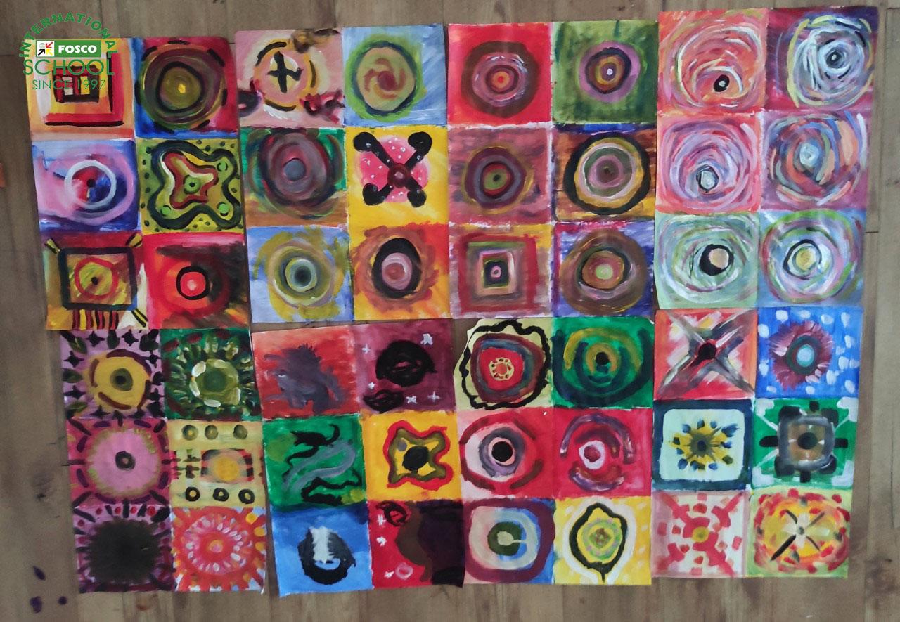Học sinh lớp 5 hoàn thành những bức vẽ theo cảm hứng Kandinsky trong hôm nay.